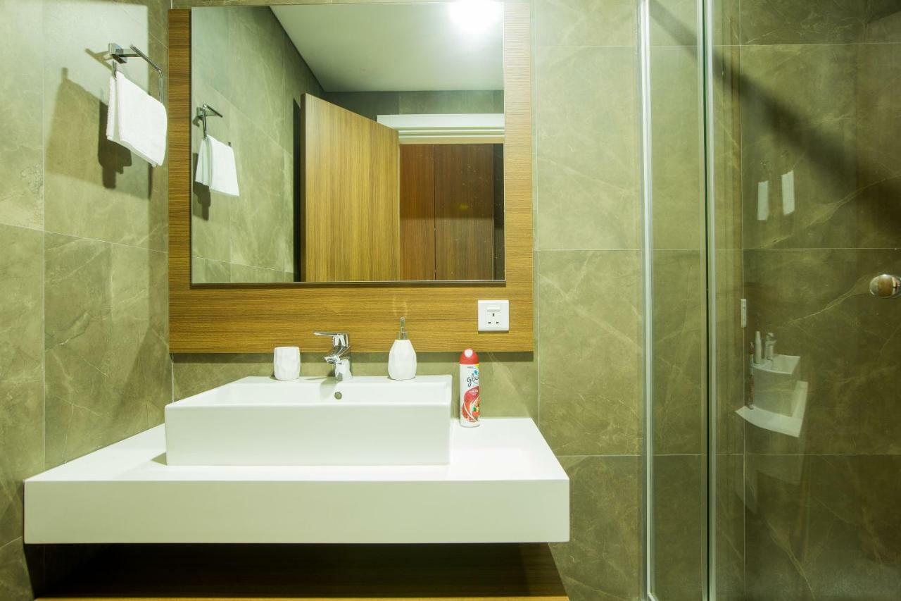 Accra Fine Suites - The Pearl In City ภายนอก รูปภาพ